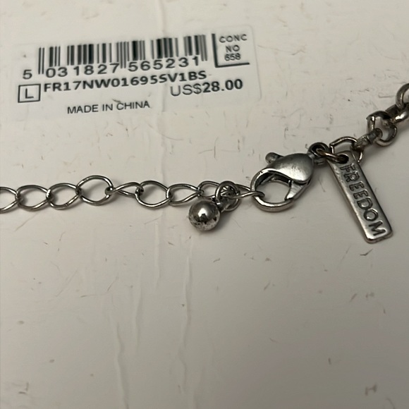 FREEDOM Necklace at TOPSHOP - Picture 4 of 4